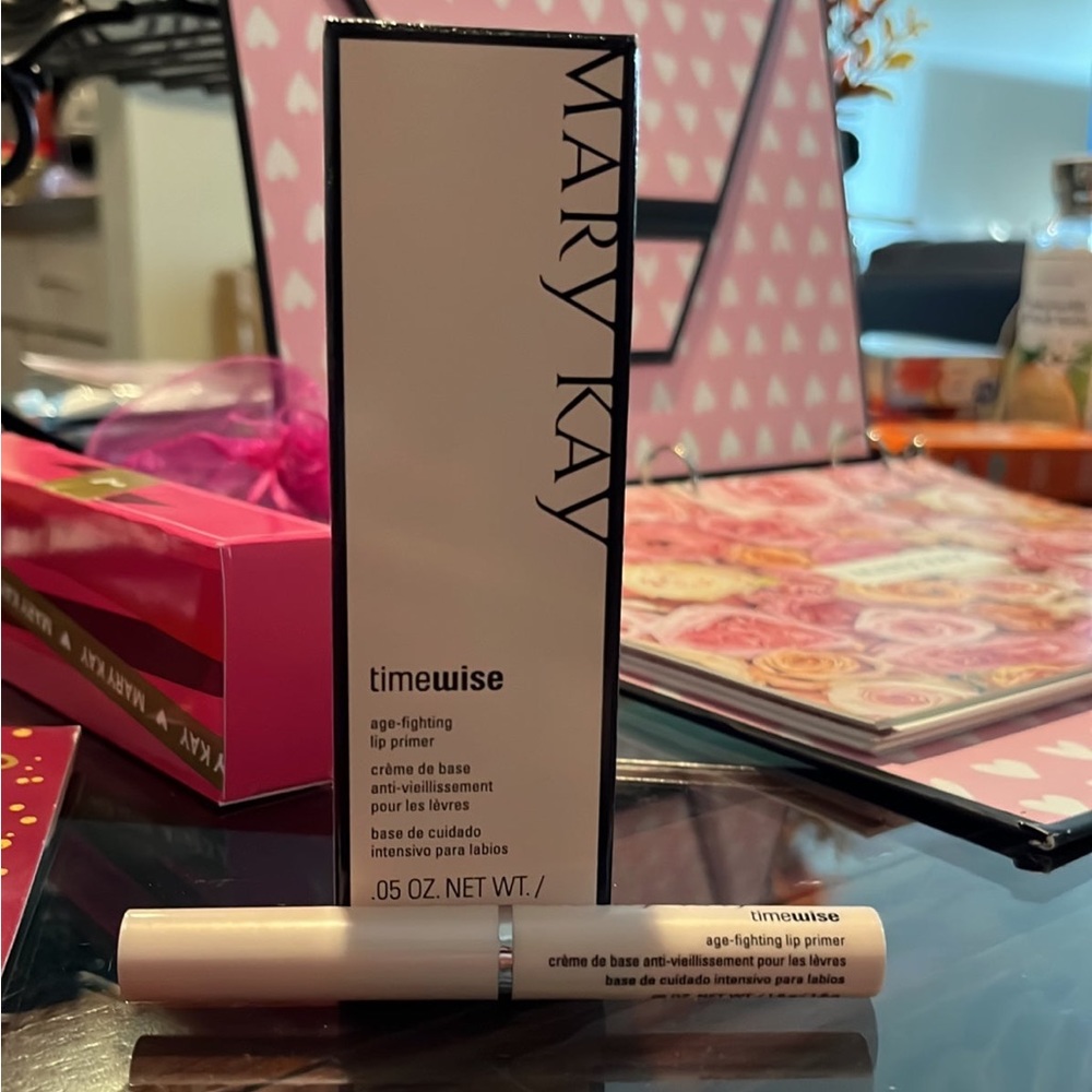Lip primer